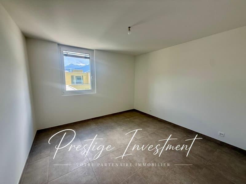Attic 2.5 rooms new with terrace and mountain view ? Uvrier / Sion (4)