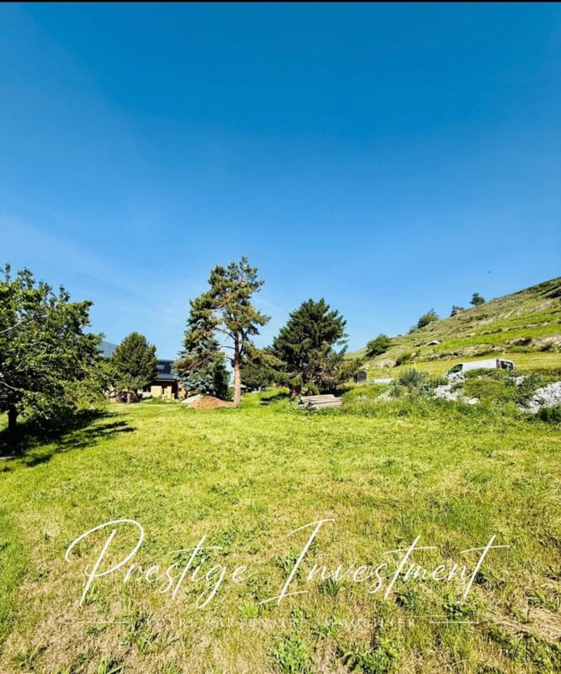 TERRAIN PLAT CONSTRUCTIBLE  DE 533 M2 - MASE (2)