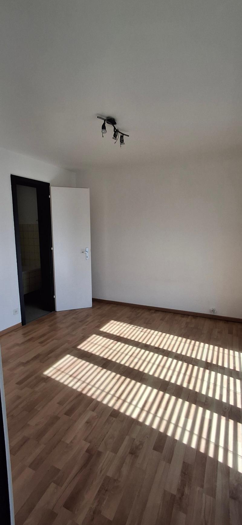 Appartement lumineux de 2 pièces avec balcon à Porrentruy (8)