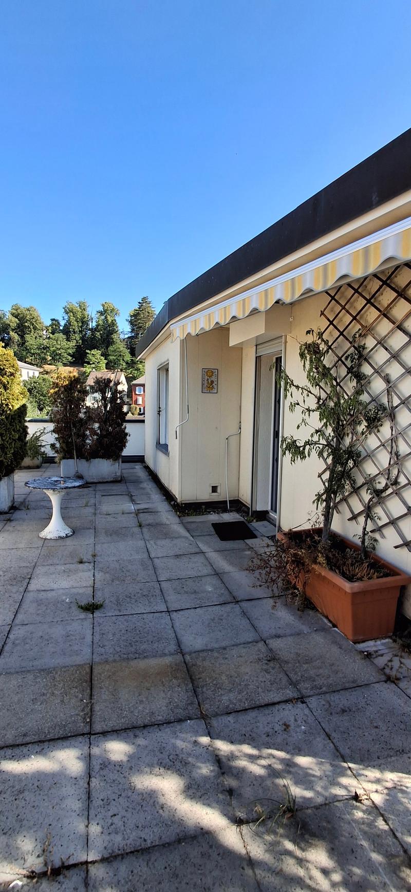 Charmant appartement en attique de 4.5 pièces à Porrentruy avec véranda (5)