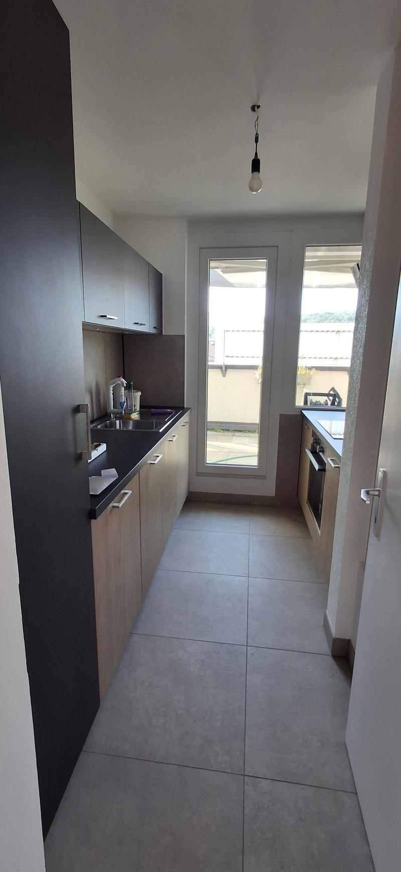 Charmant appartement en attique de 4.5 pièces à Porrentruy avec véranda (1)