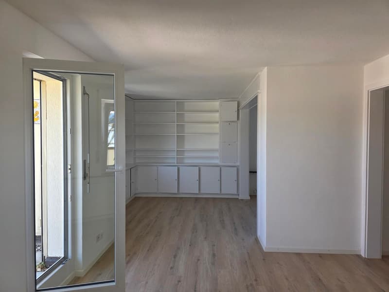 Charmant appartement en attique de 4.5 pièces à Porrentruy avec véranda (17)