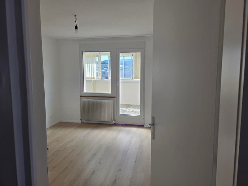 Charmant appartement en attique de 4.5 pièces à Porrentruy avec véranda (20)