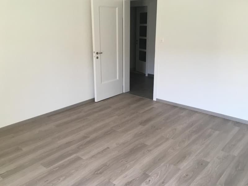 A louer: appartement 3 pièces avec balcon - Paul-Charmillot 80, St-Imier (1er étage) (5)