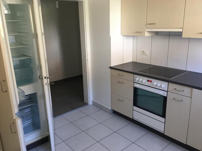 A louer: appartement 3 pièces avec balcon - Paul-Charmillot 80, St-Imier (1er étage) (6)