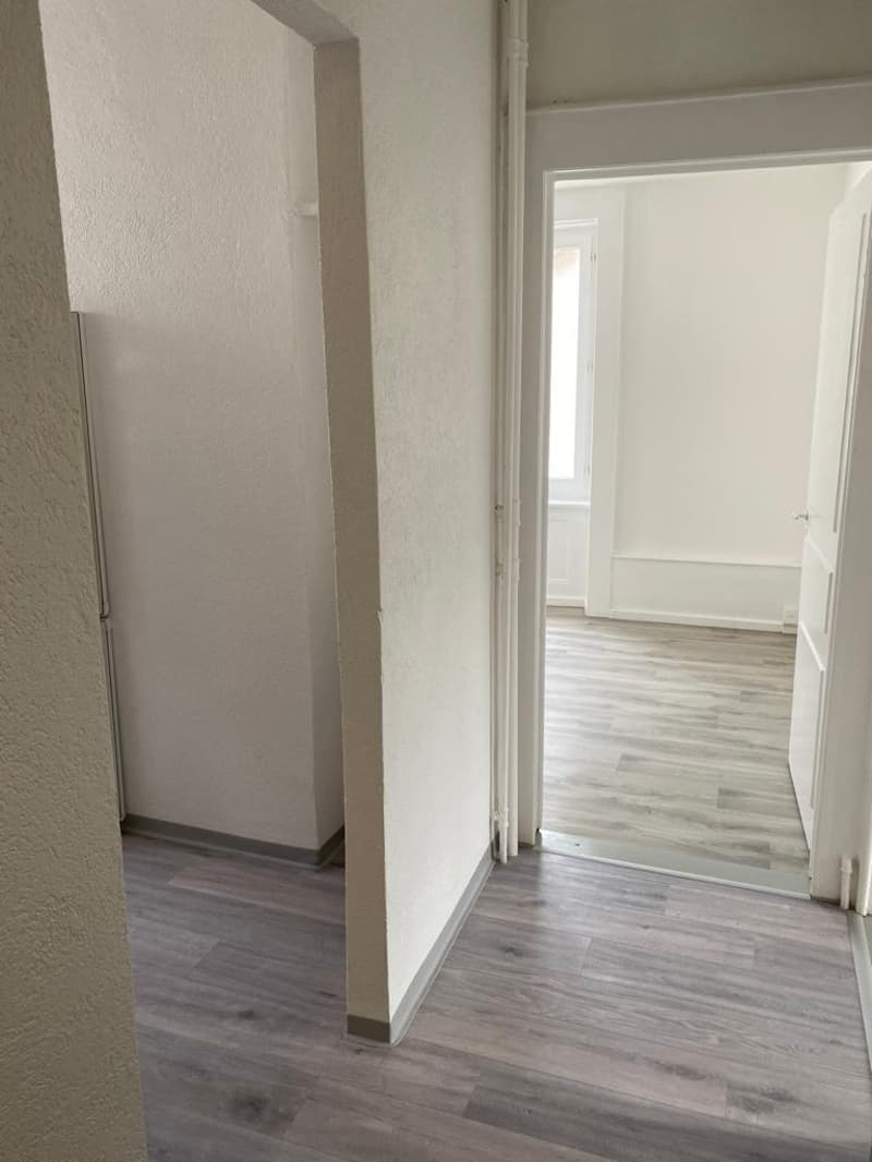 A louer: appartement 3 pièces - Rue du Midi 34, St-Imier (7)