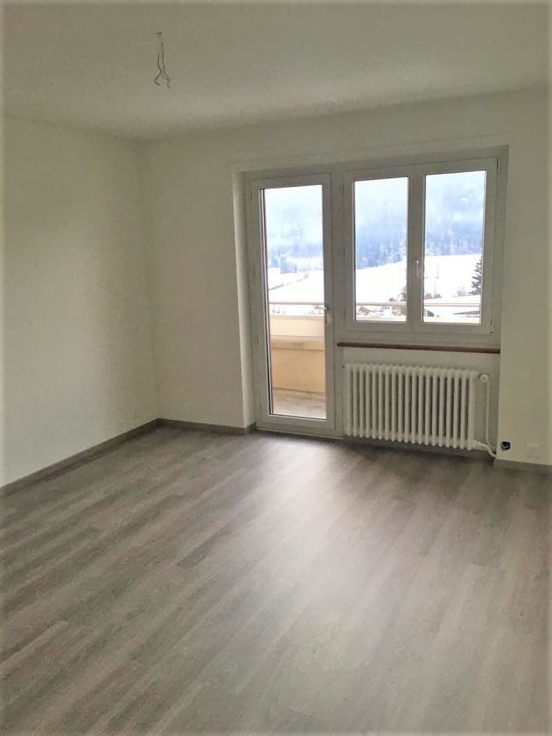 For rent: 3-room apartment with balcony - Paul-Charmillot 80, St-Imier (1)