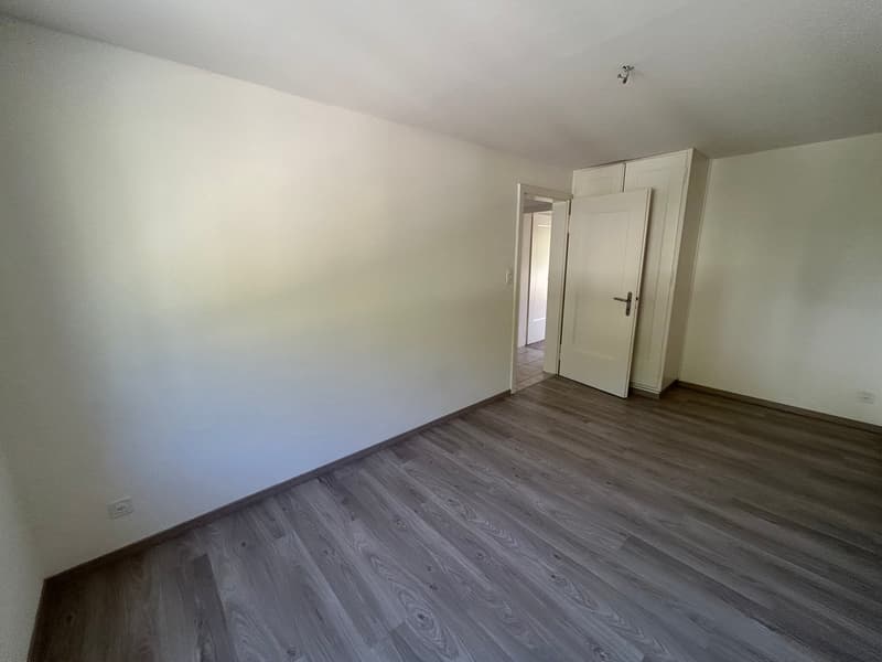 A louer: appartement de 3 pièces avec balcon - Paul-Charmillot 82, St-Imier (6)