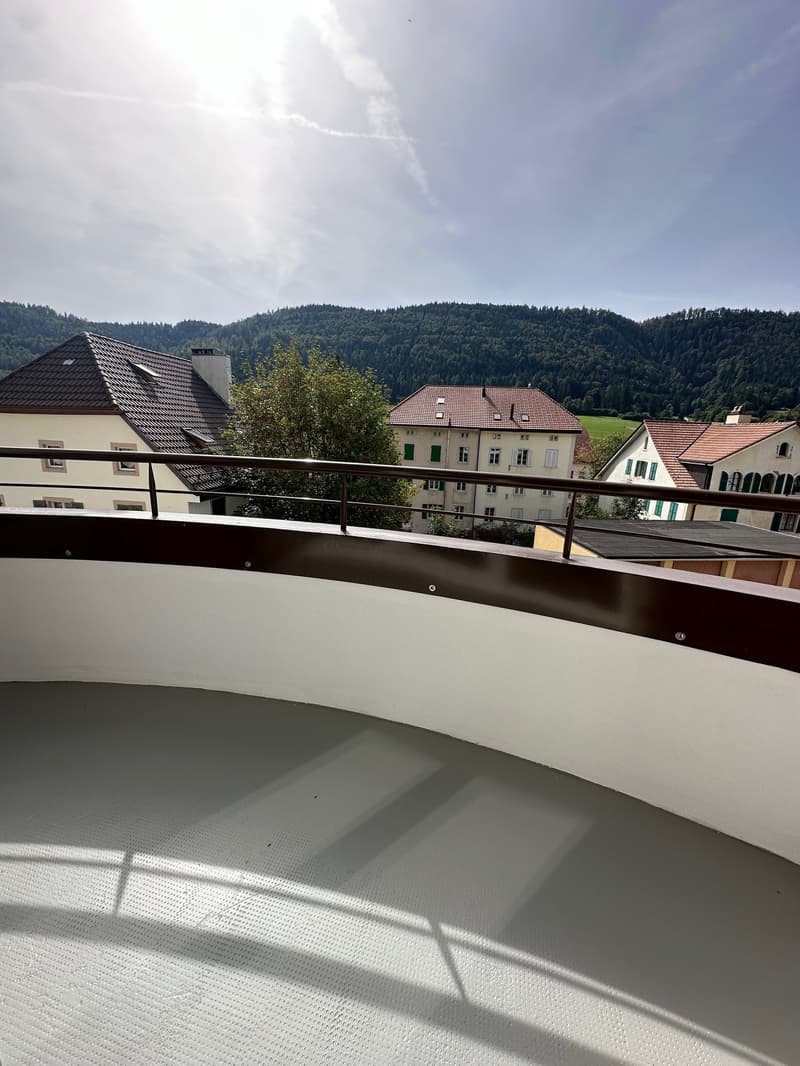 A louer: appartement 3.5 pièces avec balcon - Crêt-Besson 11, Sonvilier (3)