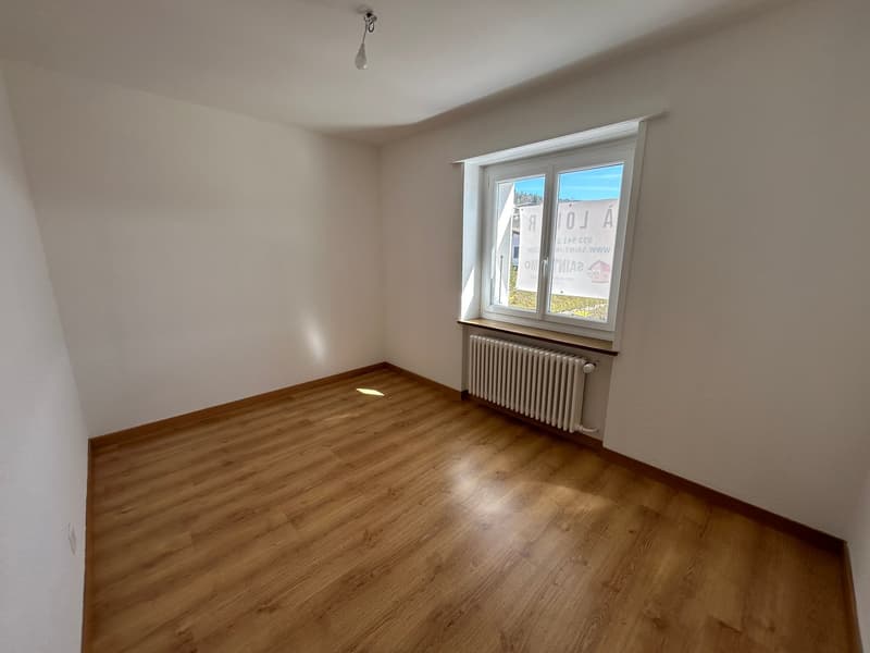 Zu vermieten: 3-Zimmer-Wohnung mit eingerichteter Küche - Combe-Aubert 12, Tramelan (6)