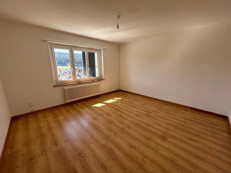 Zu vermieten: 3-Zimmer-Wohnung mit eingerichteter Küche - Combe-Aubert 12, Tramelan (2)
