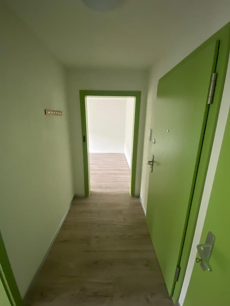 In affitto: appartamento adatto 2.5 locali con balcone - Clef 43 (rif. 1033) (8)