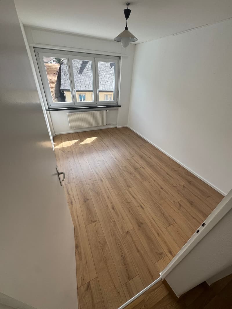 RÉSERVÉ : appartement 4 pièces avec balcon - Pont 10, Malleray (8)