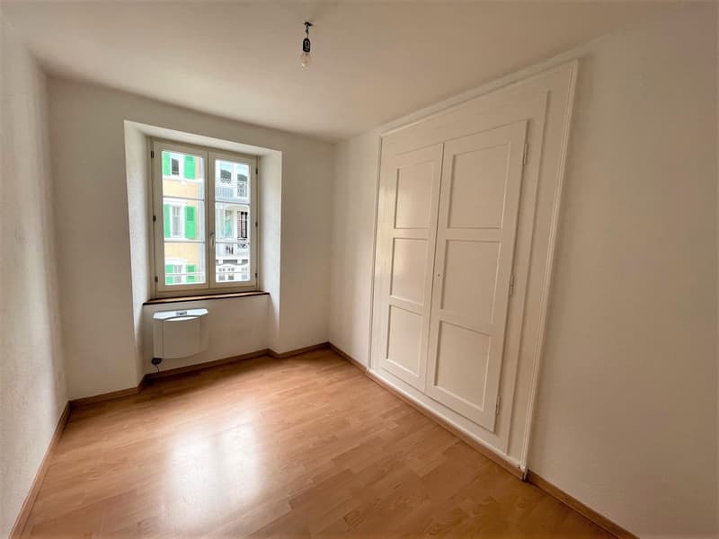 For rent: 3-room apartment with fitted kitchen - Baptiste-Savoye 38, St-Imier (2)