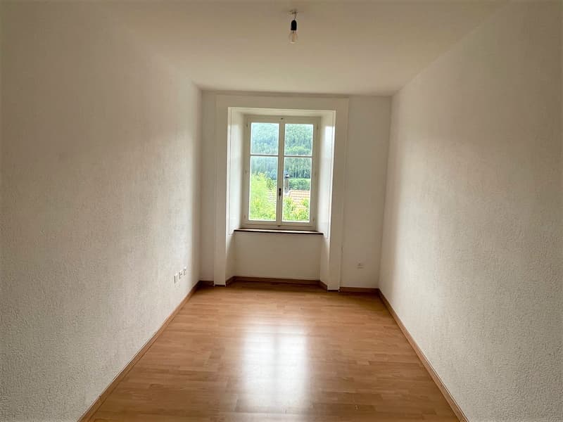 For rent: 3-room apartment with fitted kitchen - Baptiste-Savoye 38, St-Imier (3)