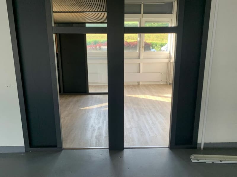 Superficie commerciale in affitto: 328 m2 a piano terra (5)