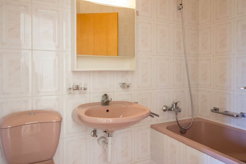 Lac 4, Les Brenets - 5-Zimmer-Wohnung mit Balkon im 2. Stock 1 Monat kostenlos! (14)