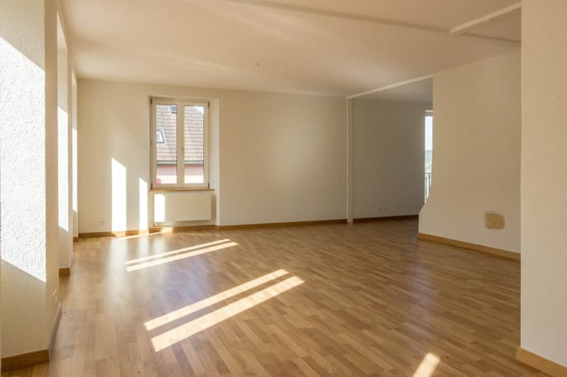Lac 4, Les Brenets - 5-Zimmer-Wohnung mit Balkon im 2. Stock 1 Monat kostenlos! (10)