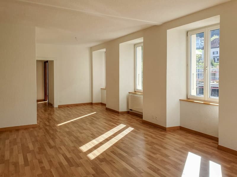 Lac 4, Les Brenets - 5-Zimmer-Wohnung mit Balkon im 2. Stock 1 Monat kostenlos! (2)