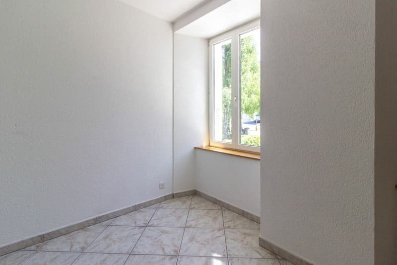 Appartement 5,5 pièces au 1er étage aux Brenets (8)