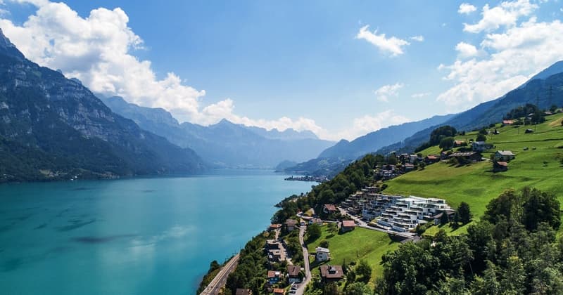 Exclusive attic penthouse - Your dream property on the turquoise Walensee - 35 minutes from Zurich (5)