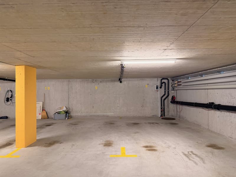 Einstellhallenplatz zu vermieten – Sicher und bequem parkieren (1)