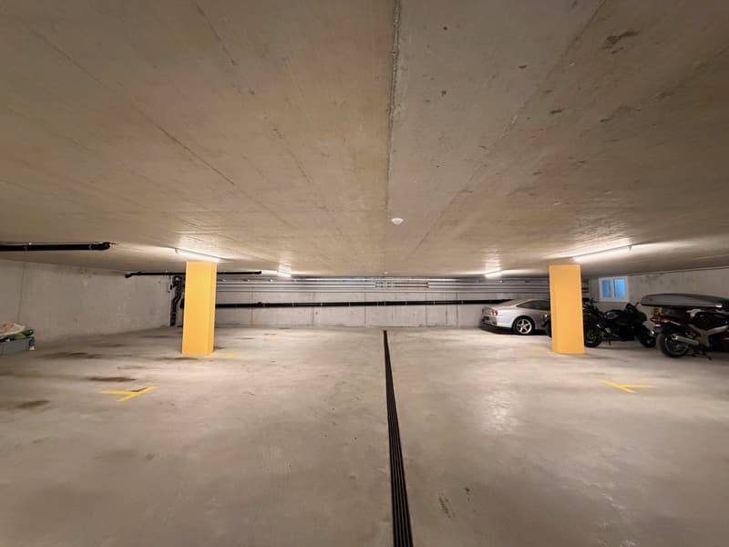 Einstellhallenplatz zu vermieten – Sicher und bequem parkieren (2)