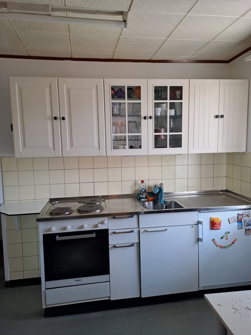 2.5-Zimmer-Altbauwohnung mit Balkon (2)
