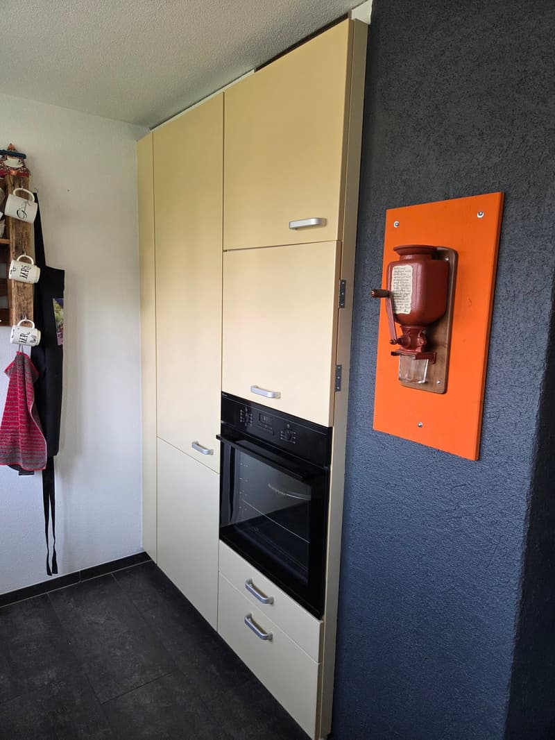 Charmantes Einfamilienhaus mit grosszügigem Grundstück und Blick in die Gantrischkette (3)