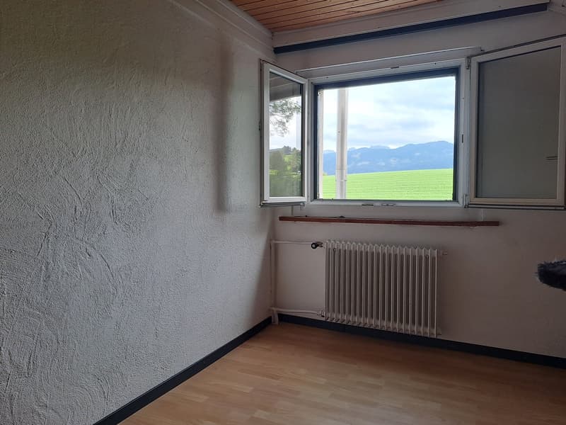 Charmantes Einfamilienhaus mit grosszügigem Grundstück und Blick in die Gantrischkette (13)