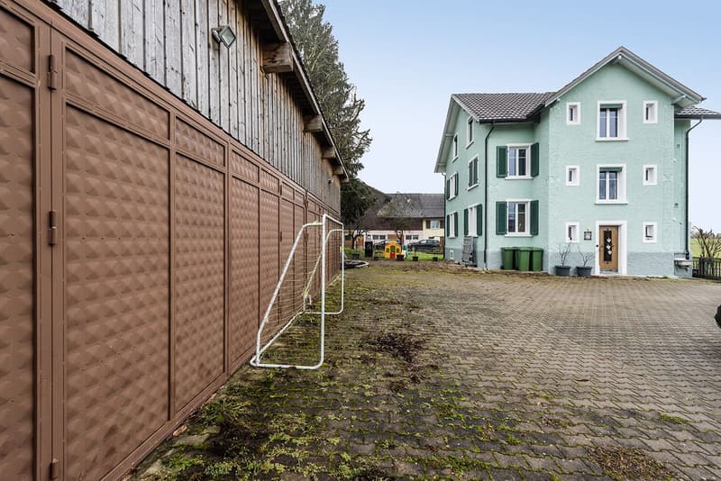 Multi-family house with large plot and great potential in Münchwilen (12)