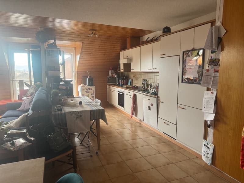 Incantevole appartamento in attico di 6.5 locali a Bière (5)