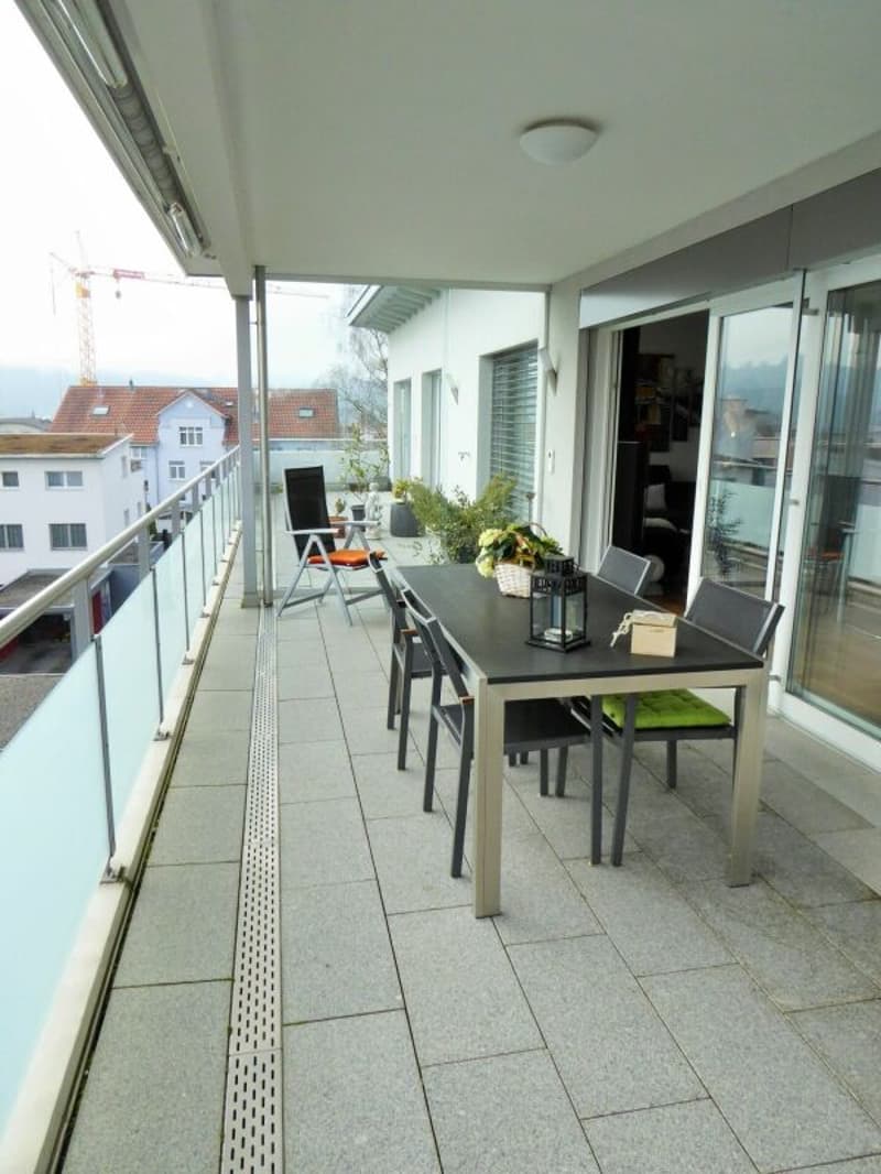 Grosse 3.5 Zimmer, Attikawohnung im Zentrum von Schötz (8)