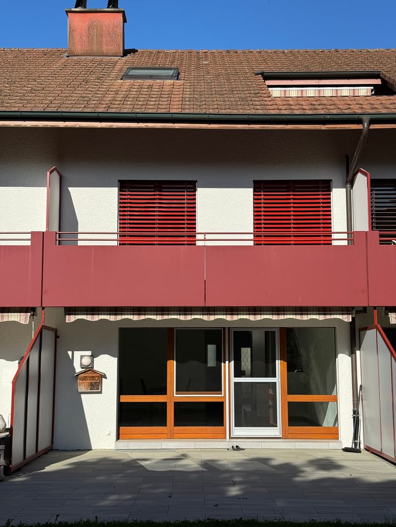 Charmant appartement duplex/maisonette de 4,5 pièces dans un quartier calme de Luterbach (2)
