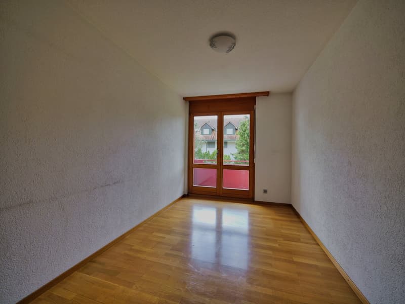 Charmant appartement duplex/maisonette de 4,5 pièces dans un quartier calme de Luterbach (9)