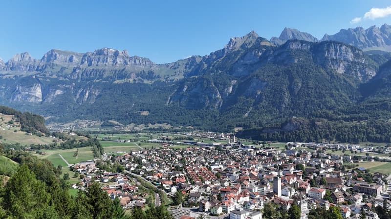 DEUX MÉNAGES DE 4,5 PIÈCES – HABITER ET LOUER À FLUMS (2)