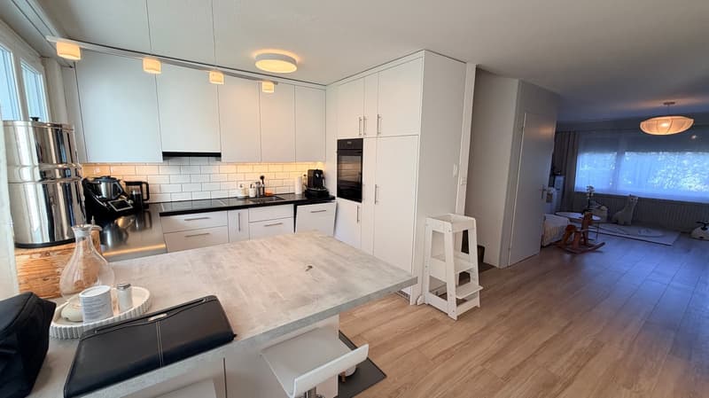6.5-Zimmer-Familienhaus an sonniger, ruhiger Lage, umfassend renoviert (3)