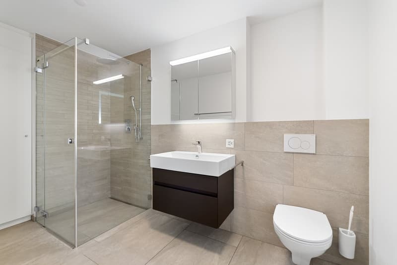 Maison unifamiliale modernisée avec cuisine de rêve & jardin – Wallbach (12)