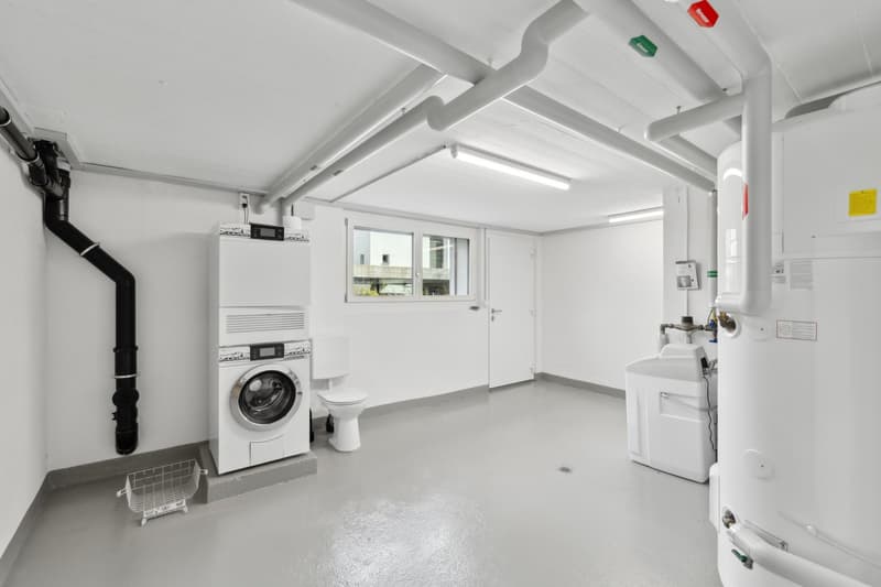 Maison unifamiliale modernisée avec cuisine de rêve & jardin – Wallbach (20)