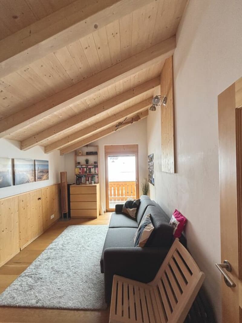 4.5-room attic apartment with mountain view in Zweisimmen (6)
