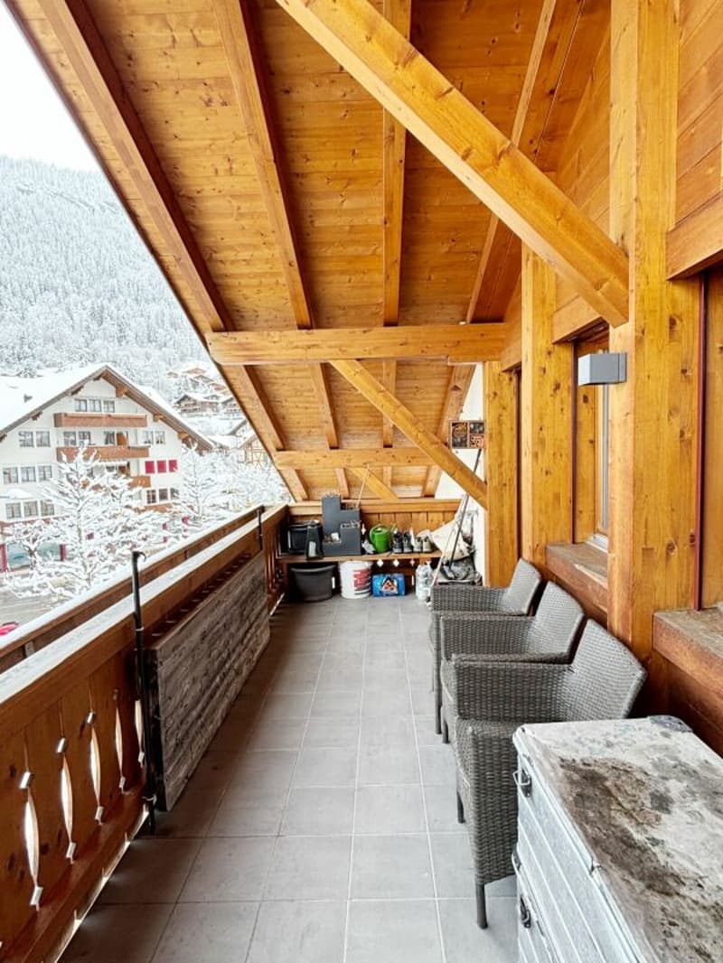 4.5-room attic apartment with mountain view in Zweisimmen (5)