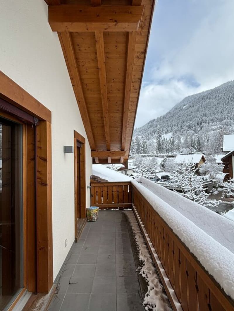 4.5-room attic apartment with mountain view in Zweisimmen (7)