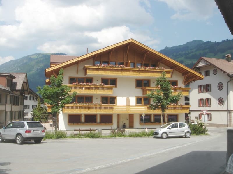 4.5-room attic apartment with mountain view in Zweisimmen (2)