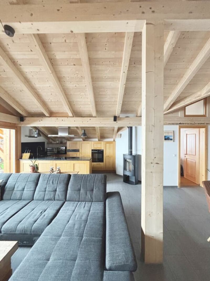 4.5-room attic apartment with mountain view in Zweisimmen (4)
