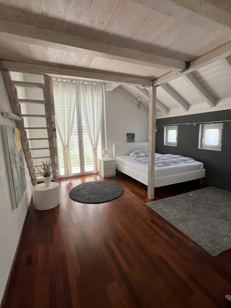Maison unifamiliale moderne dans un emplacement de rêve avec piscine (11)