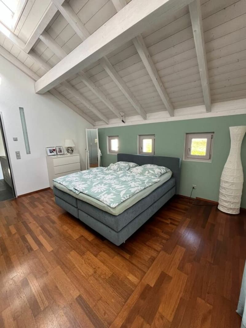 Maison unifamiliale moderne dans un emplacement de rêve avec piscine (10)