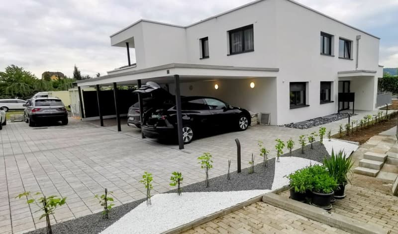 Exclusive garden apartment with privacy & stable returns (1)