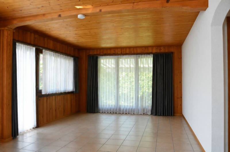 6-bedroom single-family house in a very quiet and sunny location with partial view of Lake Hallwil (10)