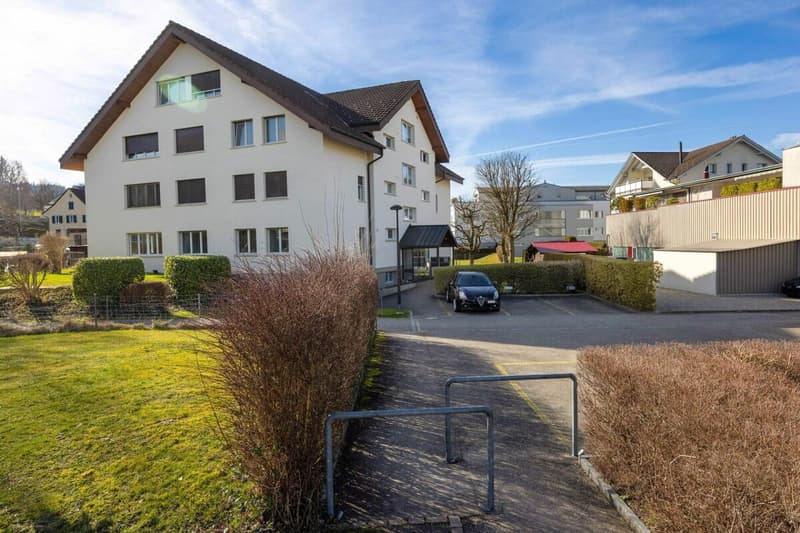 Garden apartment with design potential in Niederuzwil (14)