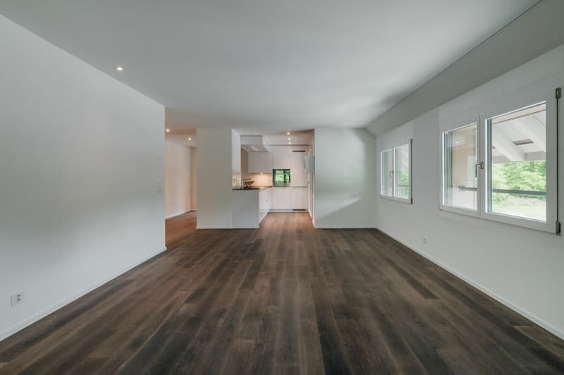 Appartement moderne et lumineux de 3,5 pièces avec deux balcons (2)